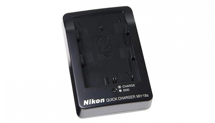 Зарядное устройство Nikon MH-18a
